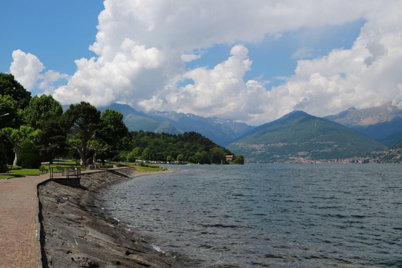 Casa "Giardino Sulla Baia" Lägenhet Colico Exteriör bild
