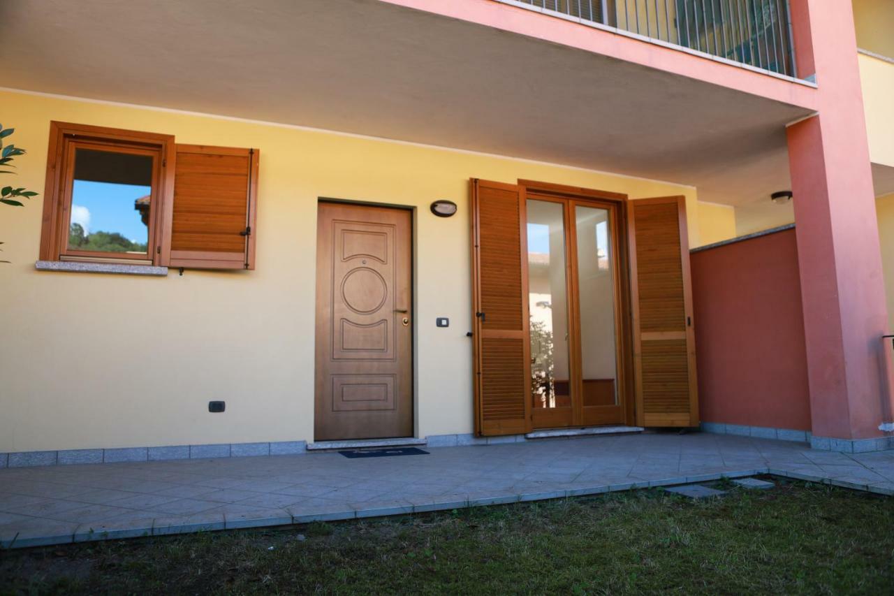 Casa "Giardino Sulla Baia" Lägenhet Colico Exteriör bild